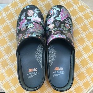 Dansko XP 2.0 paisley floral clog